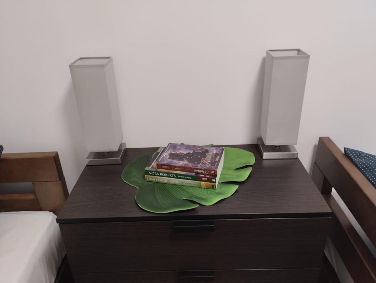 , With Balcony And Free Parking Apartman *